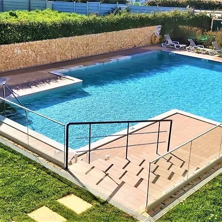 Albufeira Beach Apartment Апартаменты *