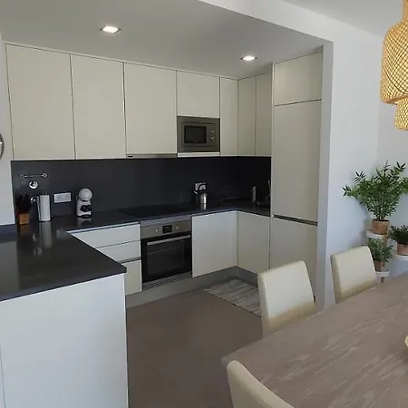 Daire Albufeira Beach Apartment