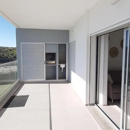 Апартаменты Albufeira Beach Apartment Албуфейра