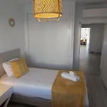 Daire Albufeira Beach Apartment *